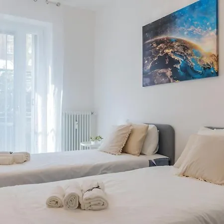 Apartment Navigli-metro-universita Wi-fi E Parcheggio Free Milan